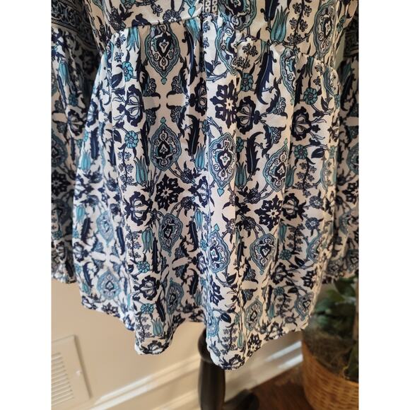 Max Studio Blouse Women's Small Blue White Boho Print Long Sleeve Peasant Top - Picture 5 of 13